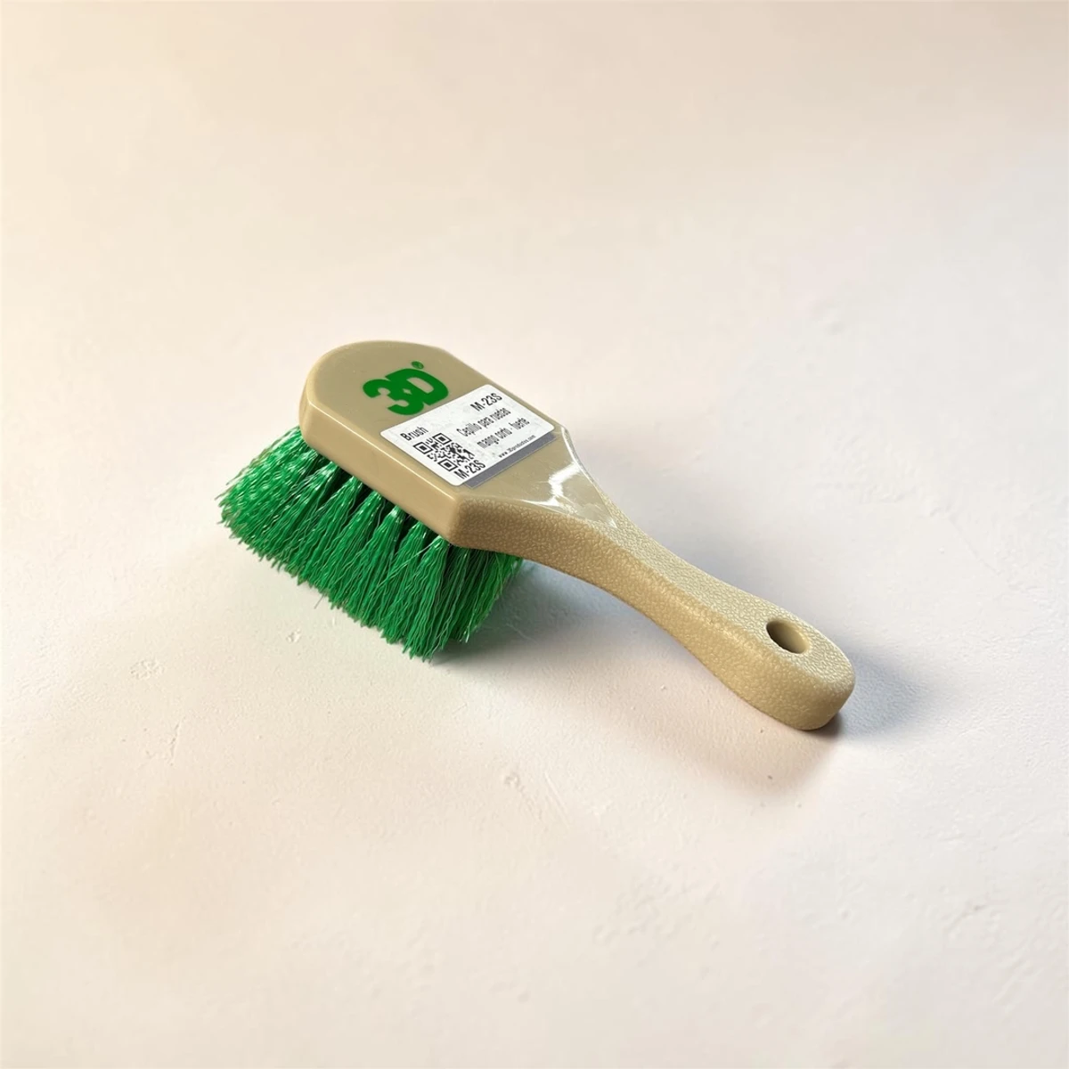 Cepillo Duro Para Pasarruedas 3D 